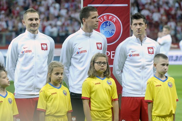Szczęsny chwali się, że zostanie ojcem, a fan: Ciekawe czy będzie miało twarz... Szczęsny chwali się, że zostanie ojcem, a fan: Ciekawe czy będzie miało twarz...
