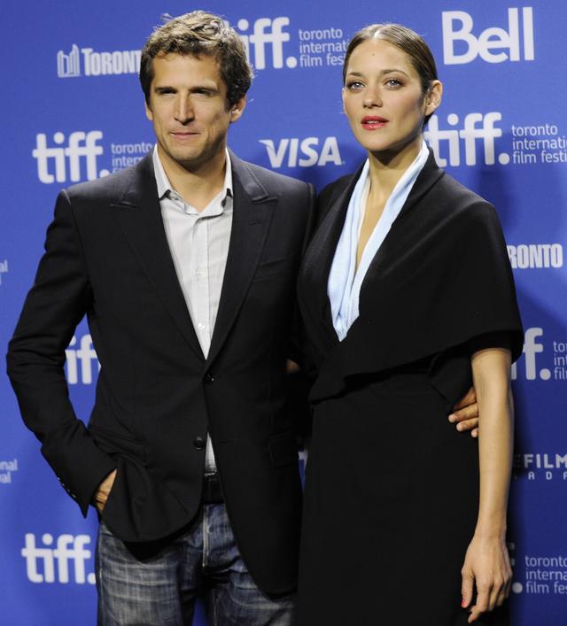 Partner Marion Cotillard OSTRO skomentował plotki o romansie aktorki i Pitta