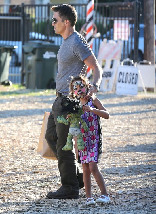 Oliver Martinez spędza czas z przybraną córką (FOTO)