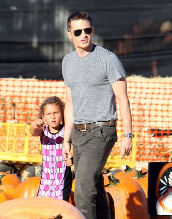 Oliver Martinez spędza czas z przybraną córką (FOTO)