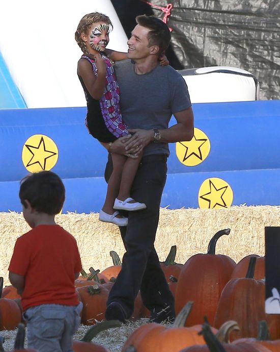 Oliver Martinez spędza czas z przybraną córką (FOTO)