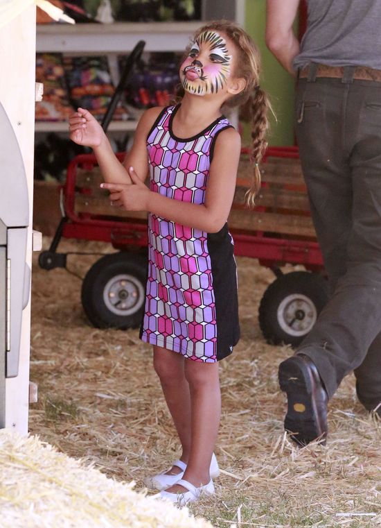 Oliver Martinez spędza czas z przybraną córką (FOTO)