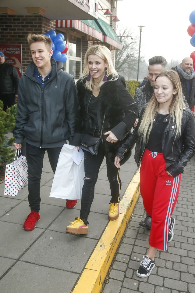 Samochód Mandaryny na lawecie (ZDJĘCIA) Samochód Mandaryny na lawecie (ZDJĘCIA)