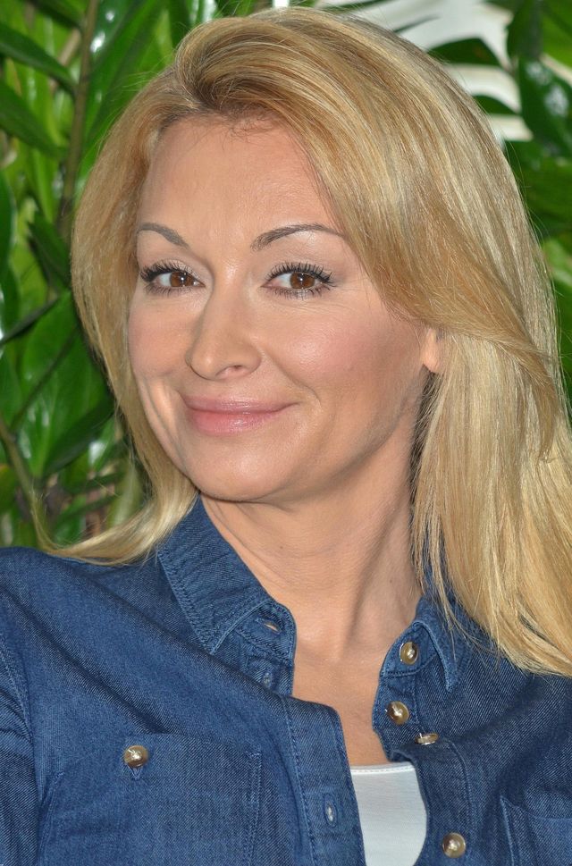 Martyna Wojciechowska pokazała starą legitymację i... ZONK! Martyna Wojciechowska pokazała starą legitymację i... ZONK!