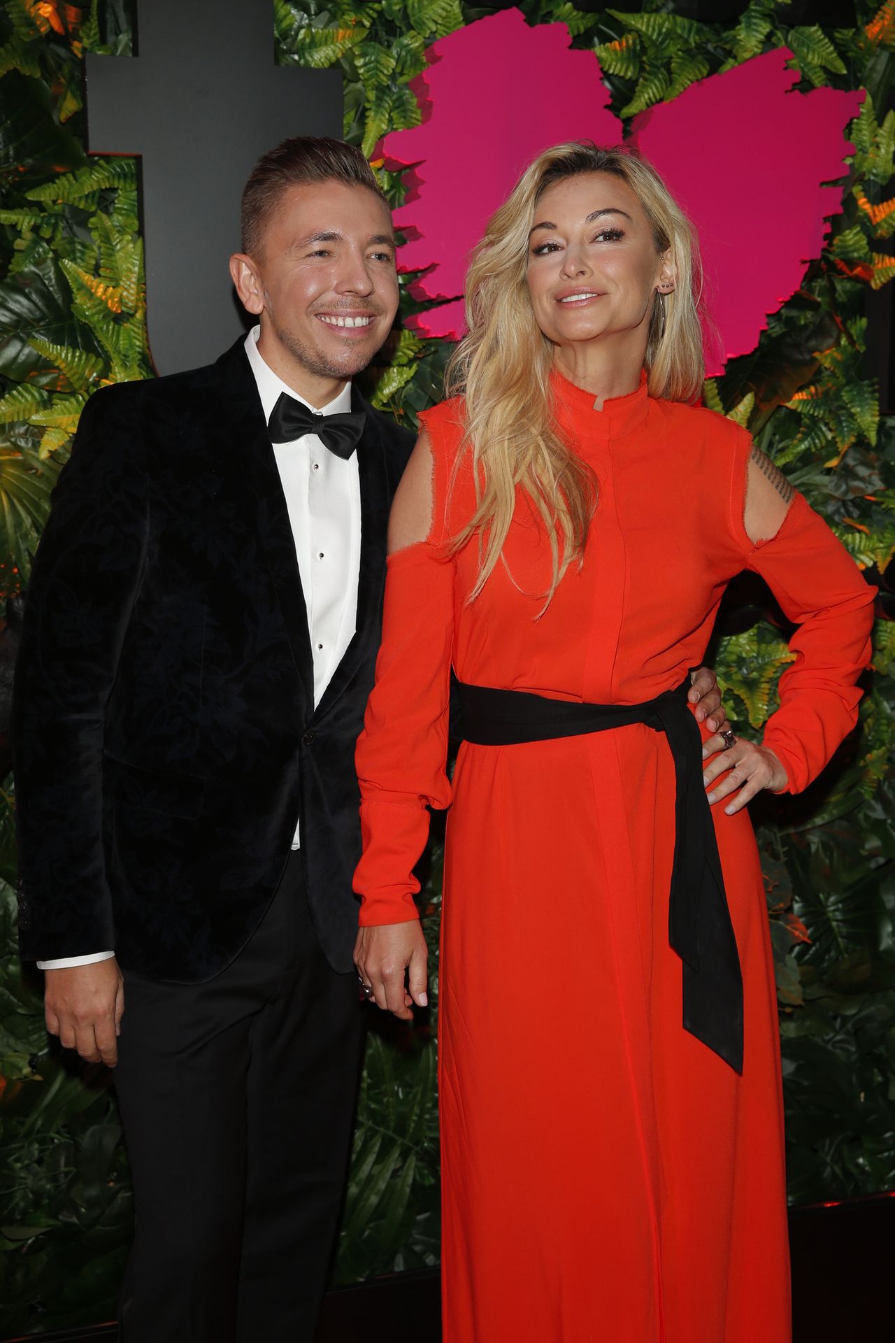 ZAKOCHANI Martyna Wojciechowska i Przemek Kosskowski na Balu Fundacji TVN (FOTO)