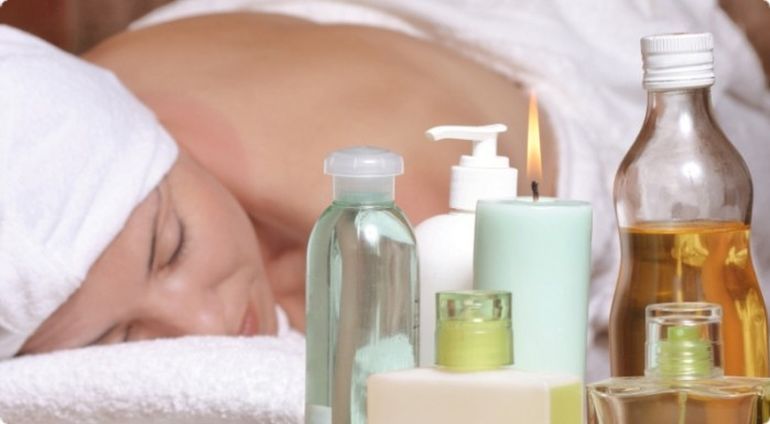 Koniec z oklepanymi prezentami - będzie relaksująco, pachnąco i czule!