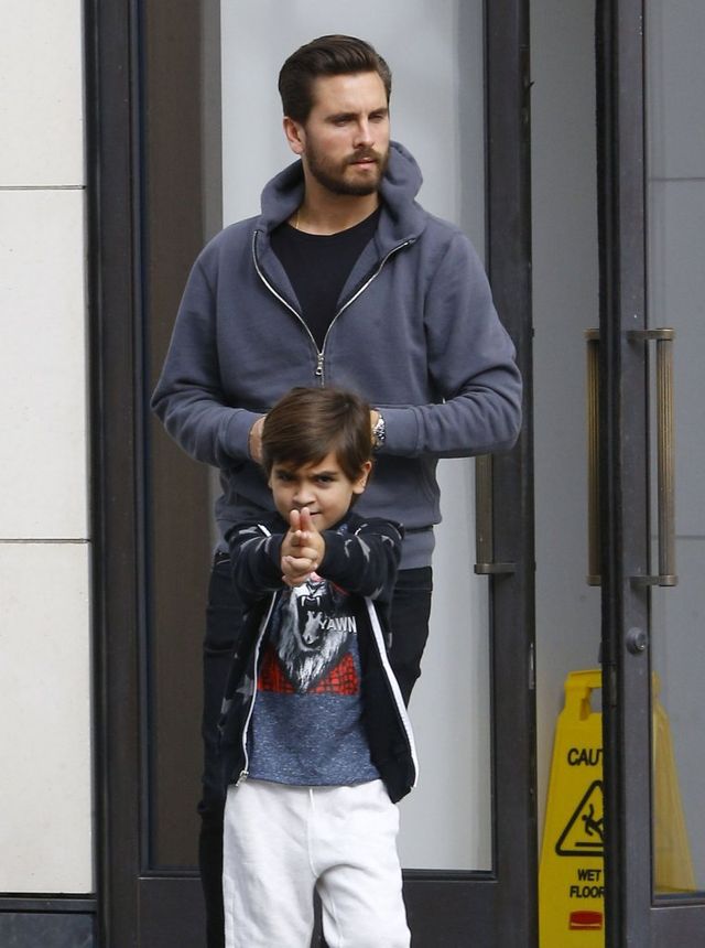 Czy Scott Disick nie powinien się zainteresować tym, co robi jego syn? (FOTO)