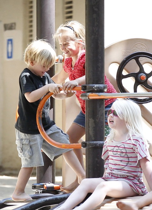Czyja córka jest gwiazdą lokalnego placu zabaw? (FOTO)