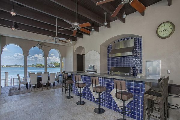 Z odwiedzinami w domu Matta Damona (FOTO) Z odwiedzinami w domu Matta Damona (FOTO)