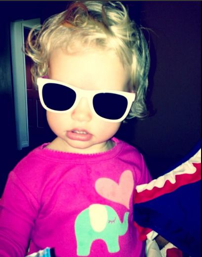 Poznajecie tą niebieskooką laleczkę? (FOTO)