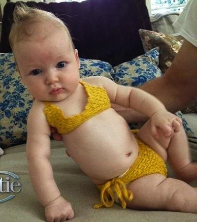 Jessica Simpson zaszokowała zdjęciem córeczki w bikini (FOTO