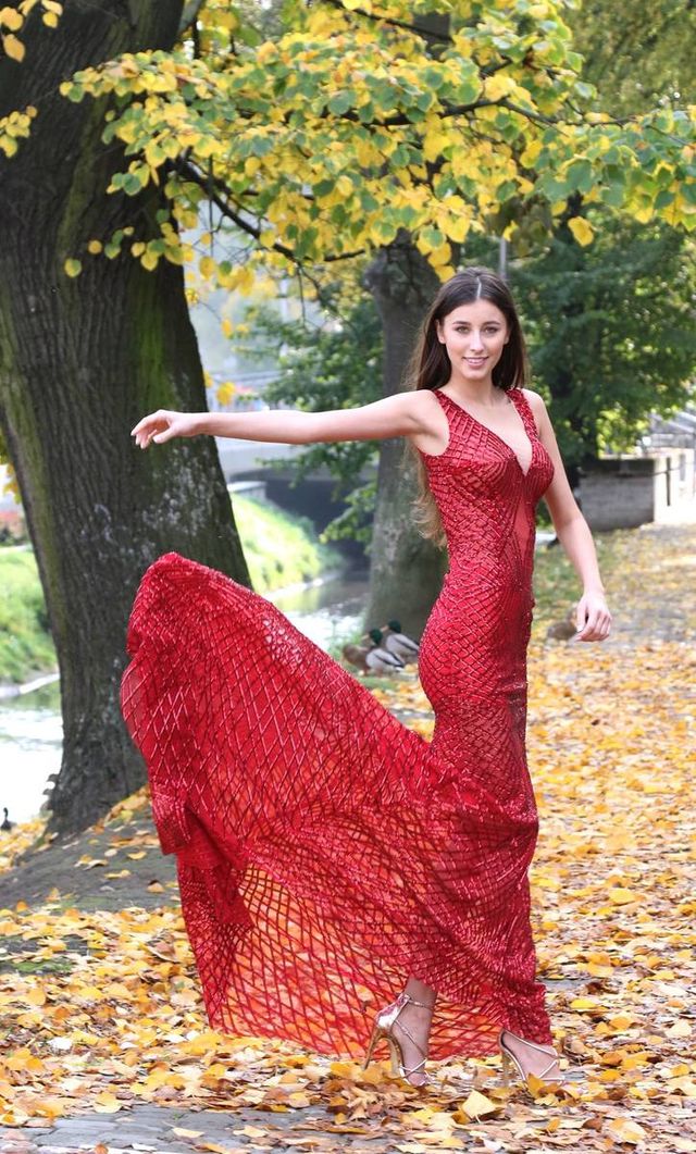 Oto najpiękniejsza Polka. W jakich strojach wystąpi na wyborach Miss w Tokio?