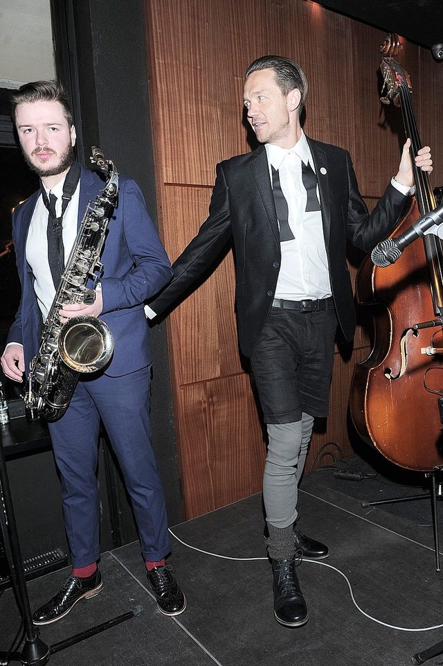 Facet w rajtuzach, czyli awangarda na polskich salonach FOTO