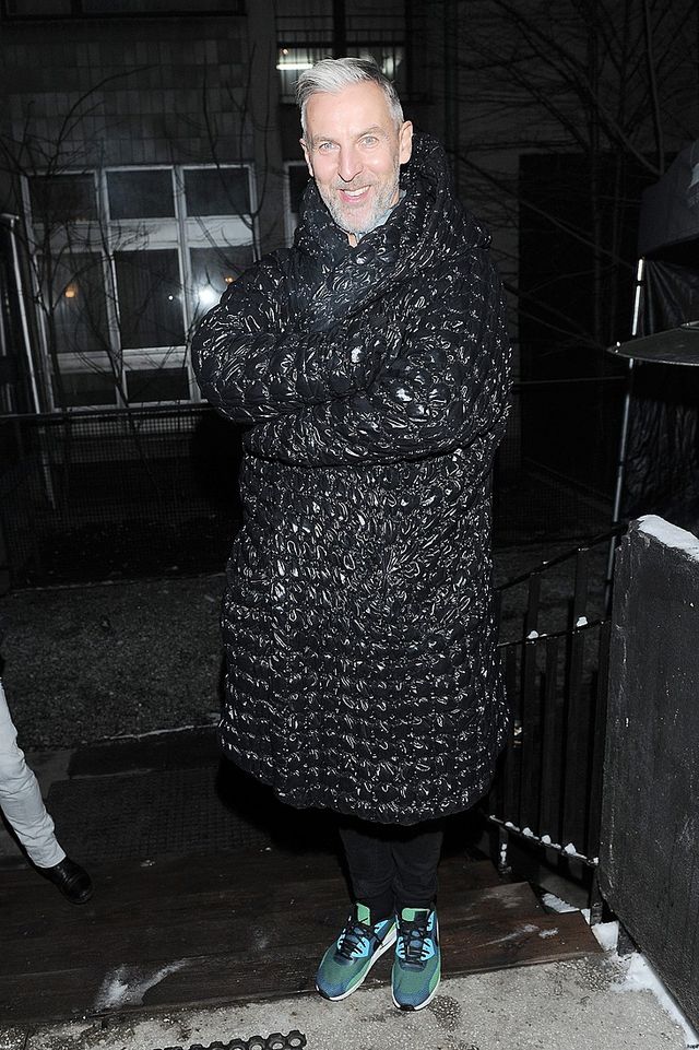 Facet w rajtuzach, czyli awangarda na polskich salonach FOTO