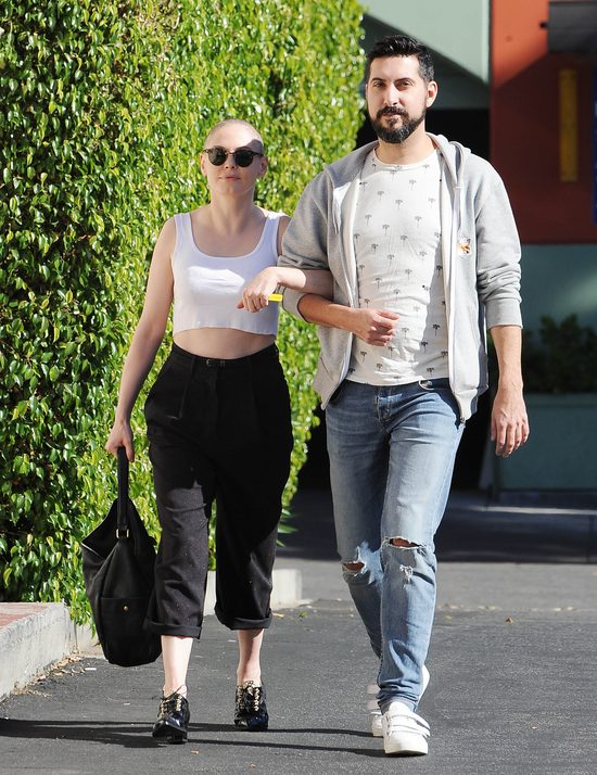 Rose McGowan jest ŁYSA (FOTO) Rose McGowan jest ŁYSA (FOTO)