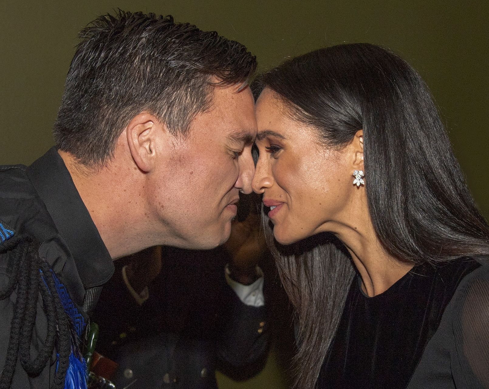 Stylizacja za PONAD 4 tys. funtów i ZANIEDBANE pięty księżnej Meghan (ZDJĘCIA)