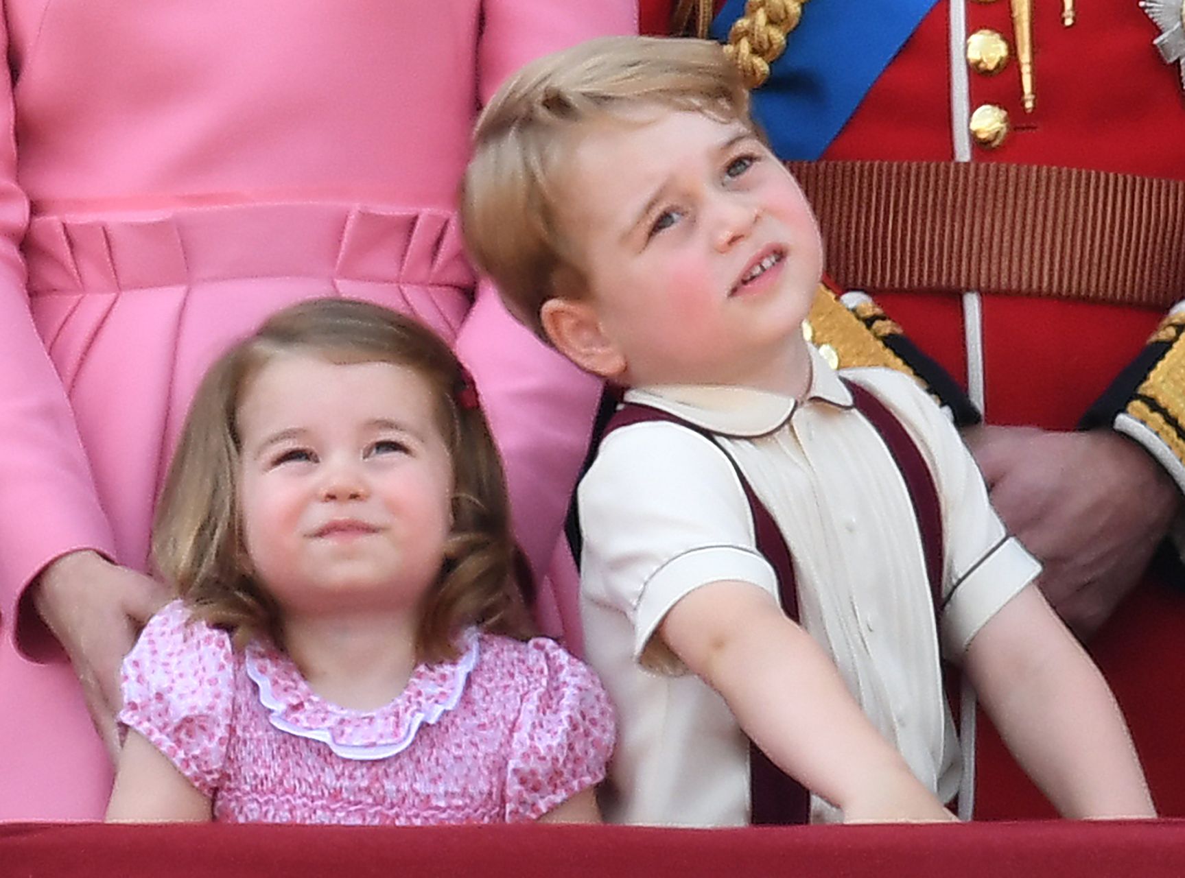 W rodzinie królewskiej będzie w tym roku dużo śmiechu, gdy rozpakują prezenty