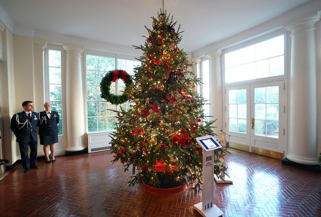 Internauci zachwyceni świątecznym wystrojem Białego Domu (ZDJĘCIA)