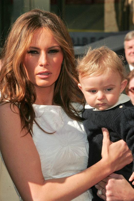 Czeska prezenterka robi furorę, bo wygląda jak... Melania Trump! (Instagram)