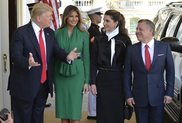 Perfekcyjna Melania Trump w kreacji, która podkreśliła jej świetną figurę (ZDJĘC
