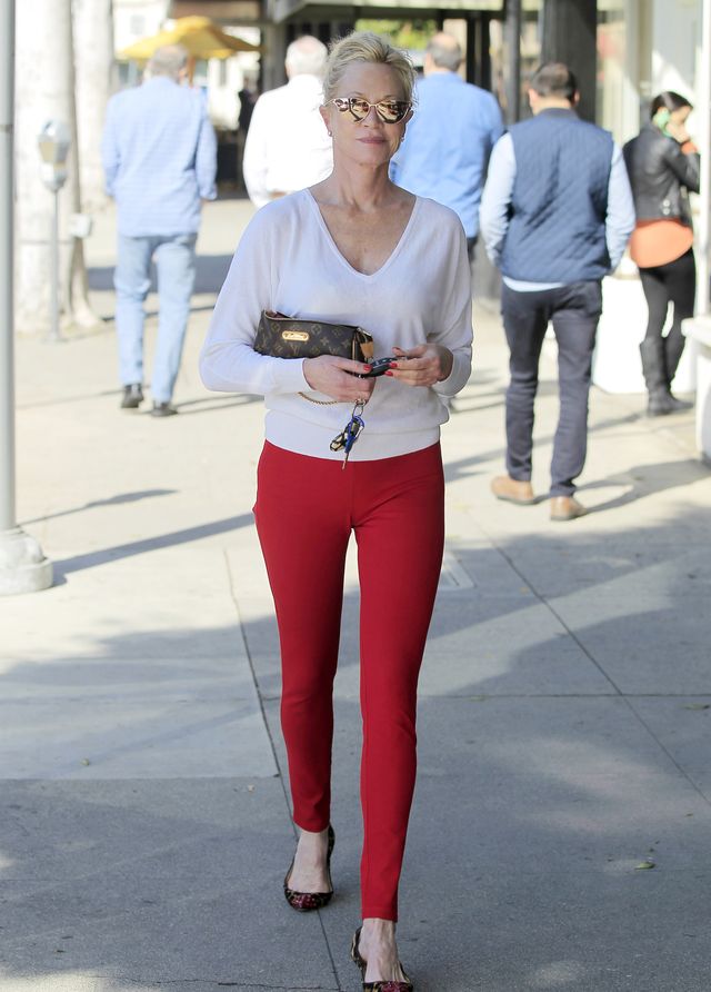 OMG! 60-letnia gwiazda jest CHUDSZA od swojej córki? (ZDJĘCIA)