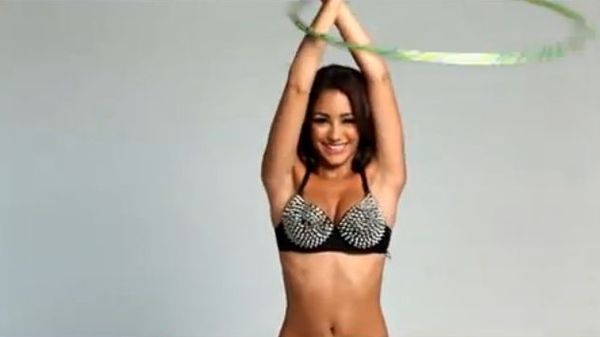Seksowna Melanie Iglesias - gwiazda internetu z hula hop