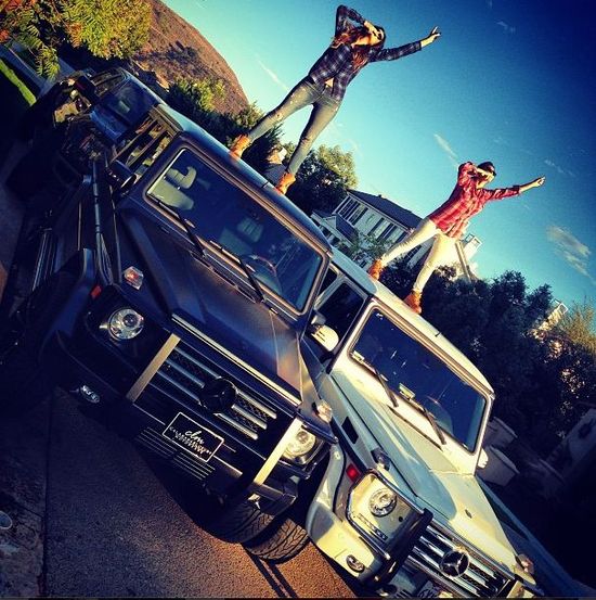 Kolekcja Mercedesów Kardashianek i Jennerek (FOTO)