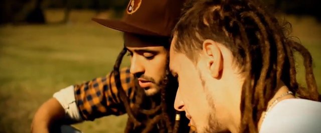 Kamil Bednarek i Mesajah w kawałku Szukając szczęścia [VIDEO