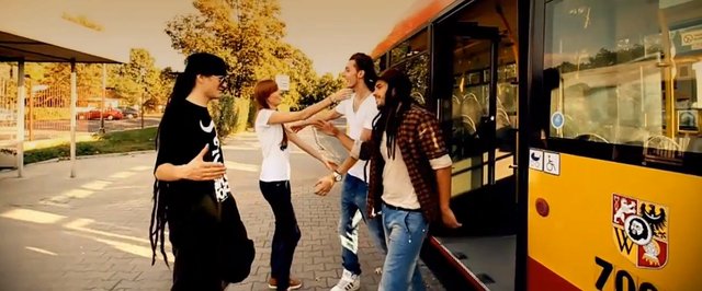 Kamil Bednarek i Mesajah w kawałku Szukając szczęścia [VIDEO