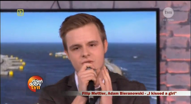 Filip Mettler śpiewa I kissed a girl (VIDEO) Filip Mettler śpiewa I kissed a girl (VIDEO)