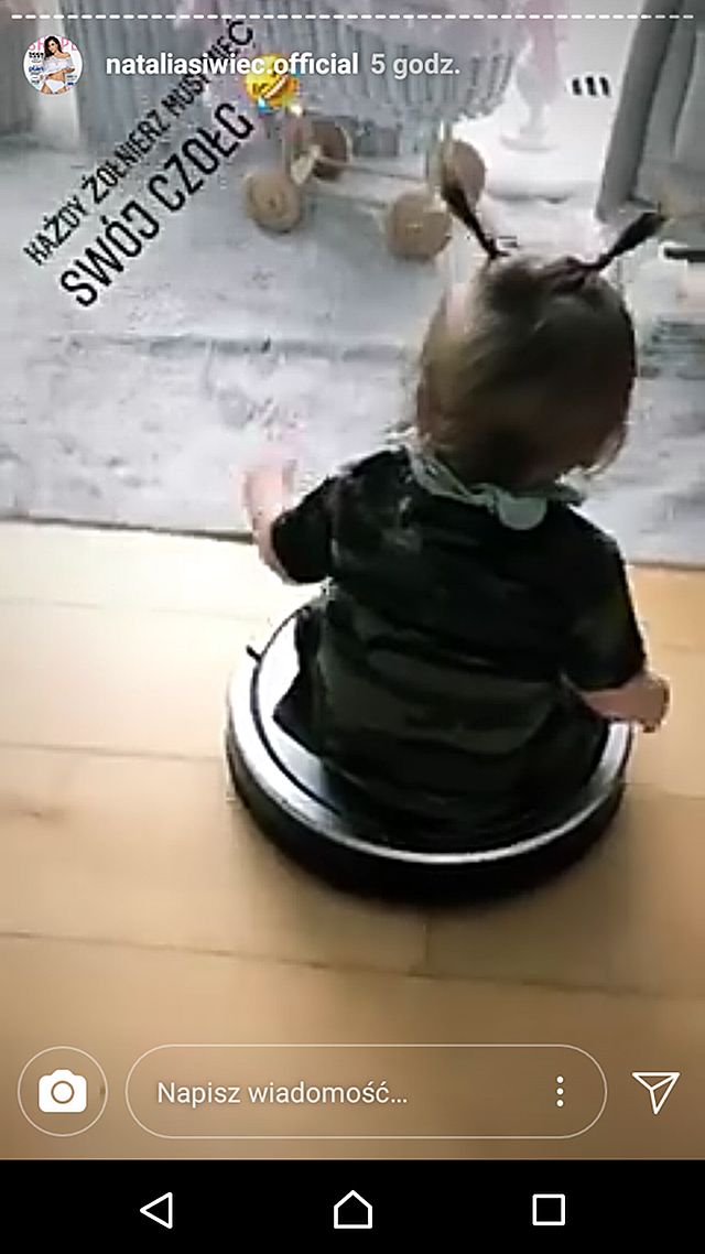 DZIWNA zabawa Natalii Siwiec z córką (Instagram) DZIWNA zabawa Natalii Siwiec z córką (Instagram)