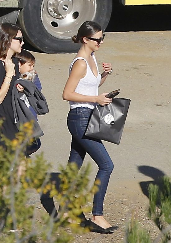 Kiedy Miranda Kerr nie wie, że jest śledzona (FOTO)