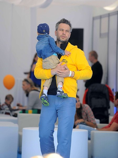 Michał Żebrowski - fajny tato! (FOTO)