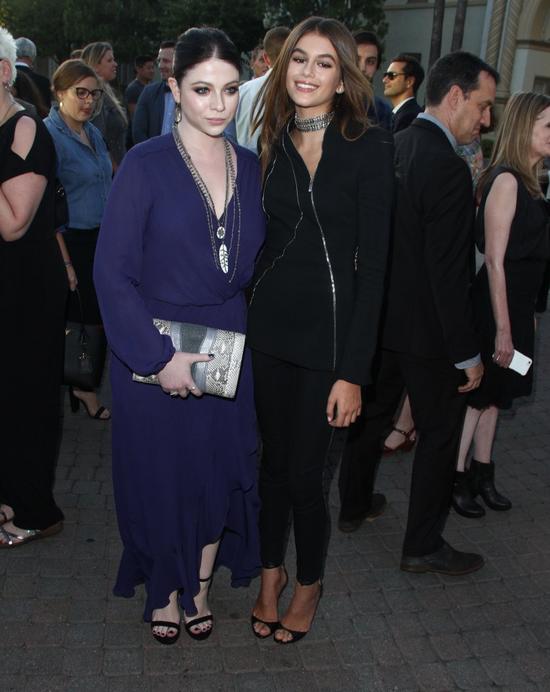 Co się stało z Michelle Trachtenberg? Czy jest chora? (FOTO)