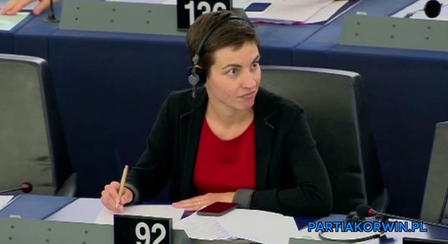 Korwin-Mikke o imigrantach: Zalew Europy śmieciem ludzkim Korwin-Mikke o imigrantach: Zalew Europy śmieciem ludzkim