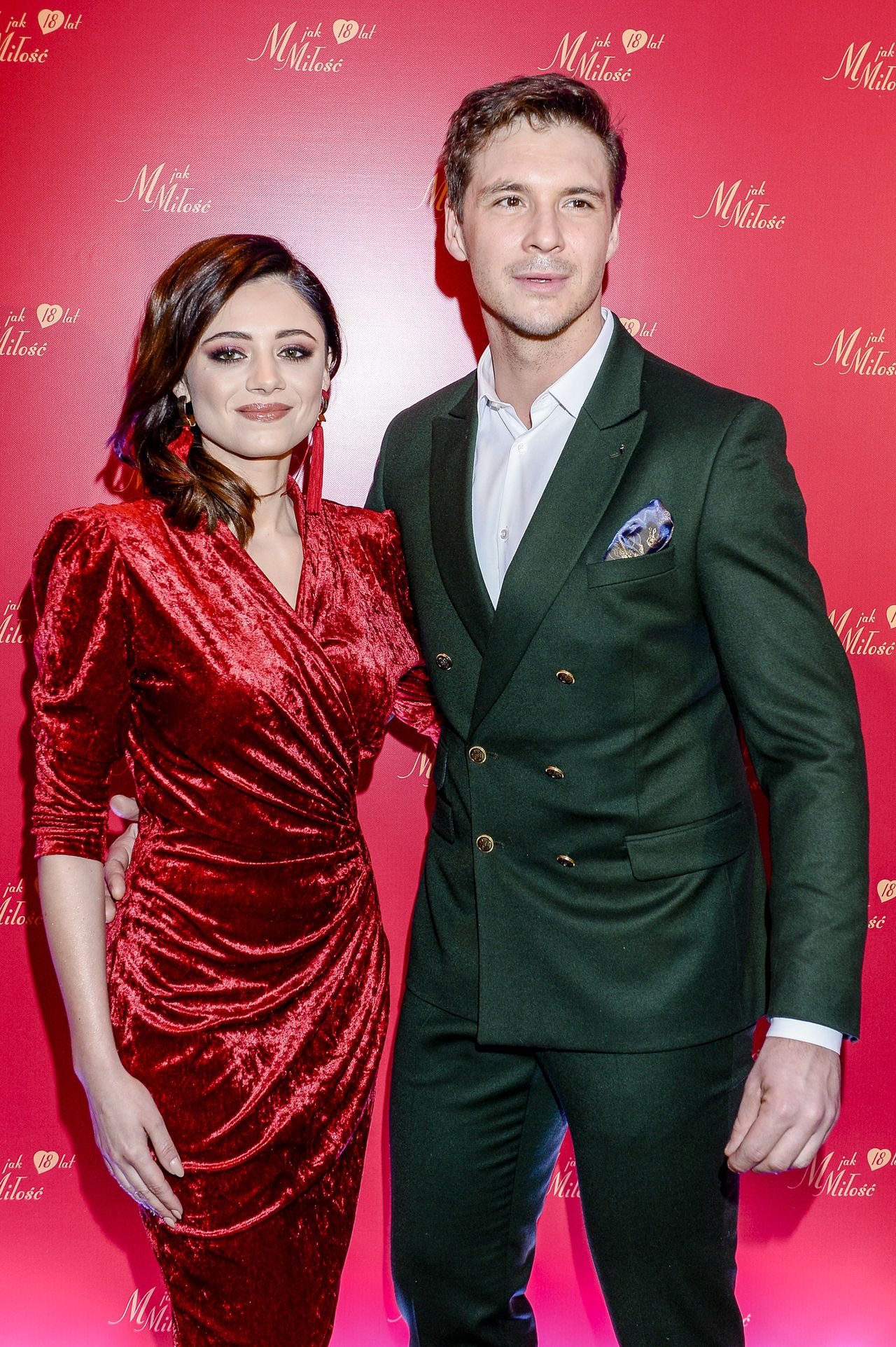 Co Mikołaj Roznerski najbardziej ceni w swojej dziewczynie?