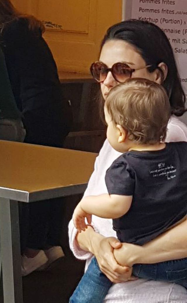 Mila Kunis i Ashton Kutcher zamiast w pięciogwiazdkowym hotelu...