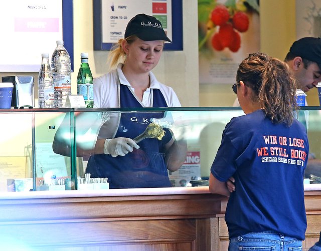 Dior zakończył współracę z Milą Kunis, bo była za gruba? Dior zakończył współracę z Milą Kunis, bo była za gruba?