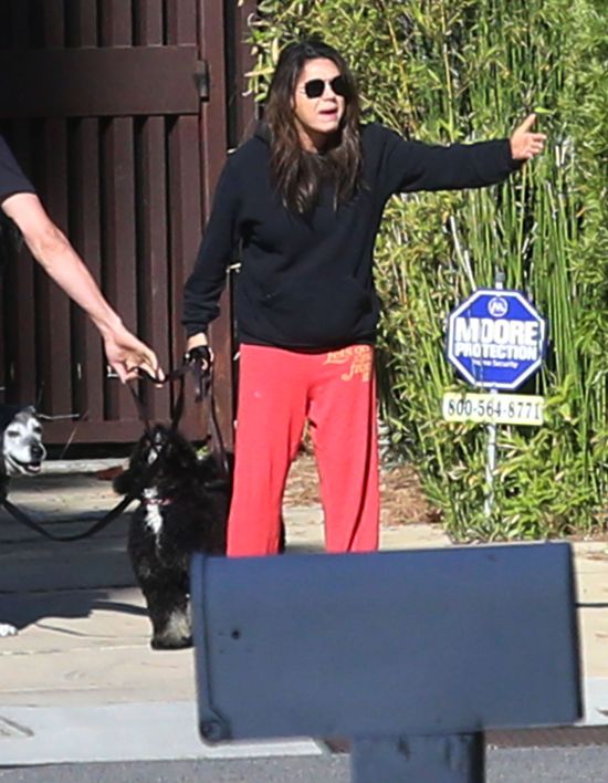 Mila Kunis w ciąży lubi sobie pokrzyczeć (FOTO) Mila Kunis w ciąży lubi sobie pokrzyczeć (FOTO)