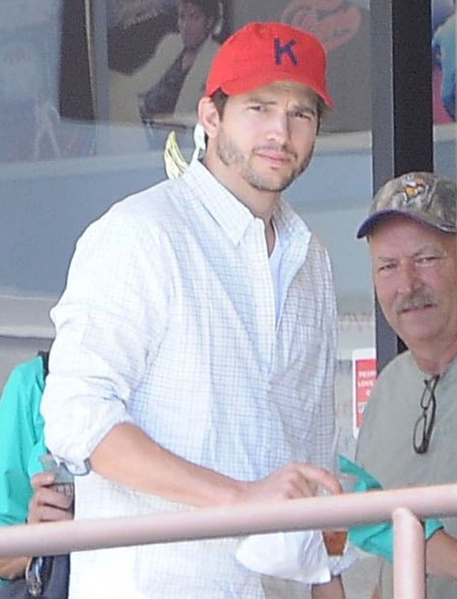 Mila Kunis i Ashton Kutcher zdradzili imię syna 