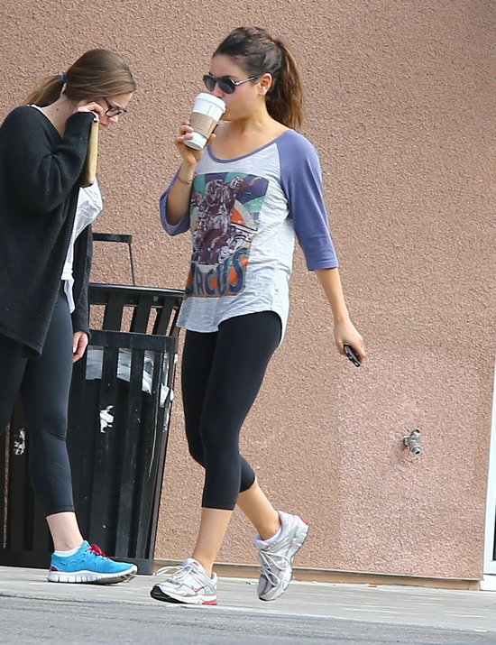 Mila Kunis dba o formę (FOTO) Mila Kunis dba o formę (FOTO)