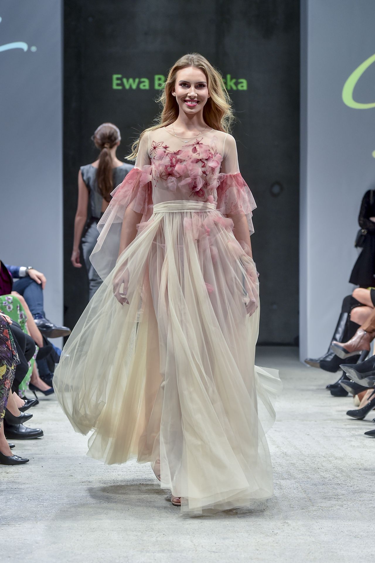 Dwie najpiękniejsze Polki w kreacjach inspirowanych Carlo Rossi Refresh Dwie najpiękniejsze Polki w kreacjach inspirowanych Carlo Rossi Refresh