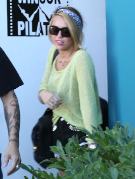 Miley Cyrus w Marie Claire (FOTO) Miley Cyrus w Marie Claire (FOTO)