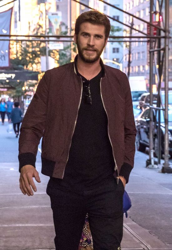 Sukces Liama! Miley Cyrus zaczyna przypominać KOBIETĘ! (FOTO)