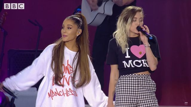 Ariana Grande i Miley Cyrus razem w Manchesterze (VIDEO)