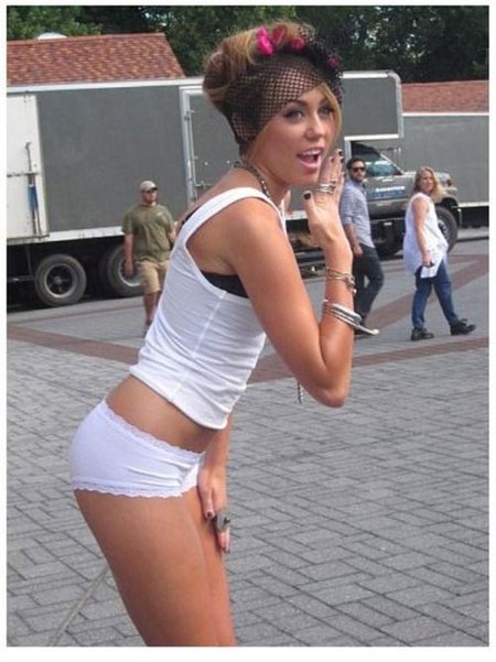 Miley Cyrus i jej seksualna otwartość (VIDEO)