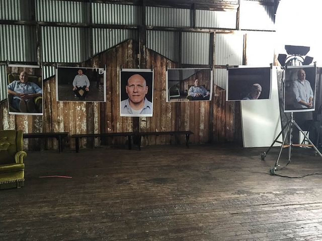 Na zdjęciu widzicie milionera czy alkoholika? (VIDEO)