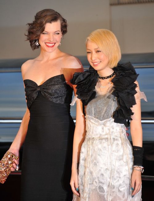 Milla Jovovich na premierze w Tokio (FOTO)