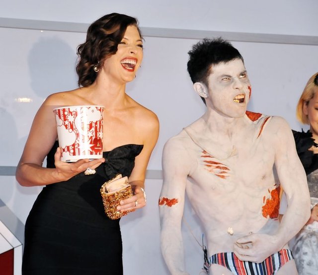 Milla Jovovich na premierze w Tokio (FOTO)