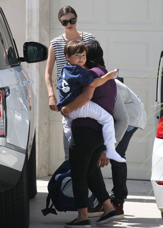 Bloom, Kerr, Flynn i niania - szczęśliwa rodzinka (FOTO)